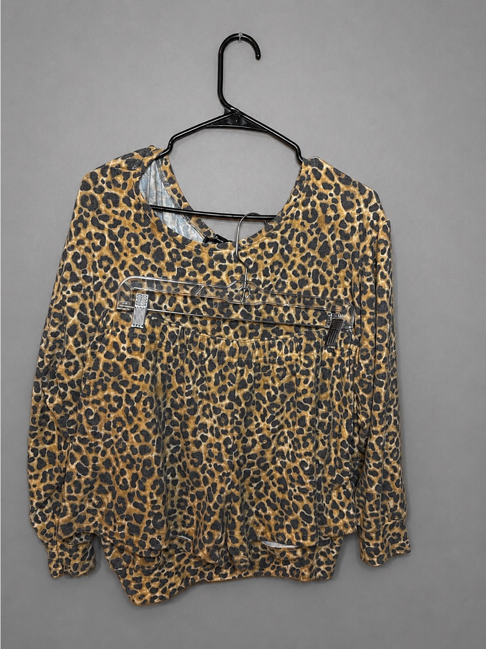 Yana K 2 piece leopard print lounge set